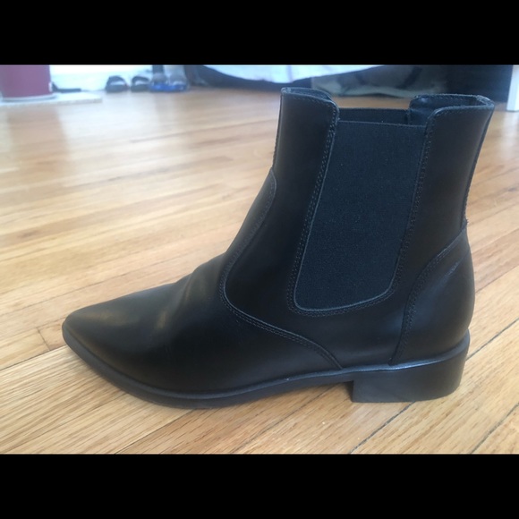 BRAND NEW BARNEYS NEW YORK 100% leather boots - Picture 4 of 5